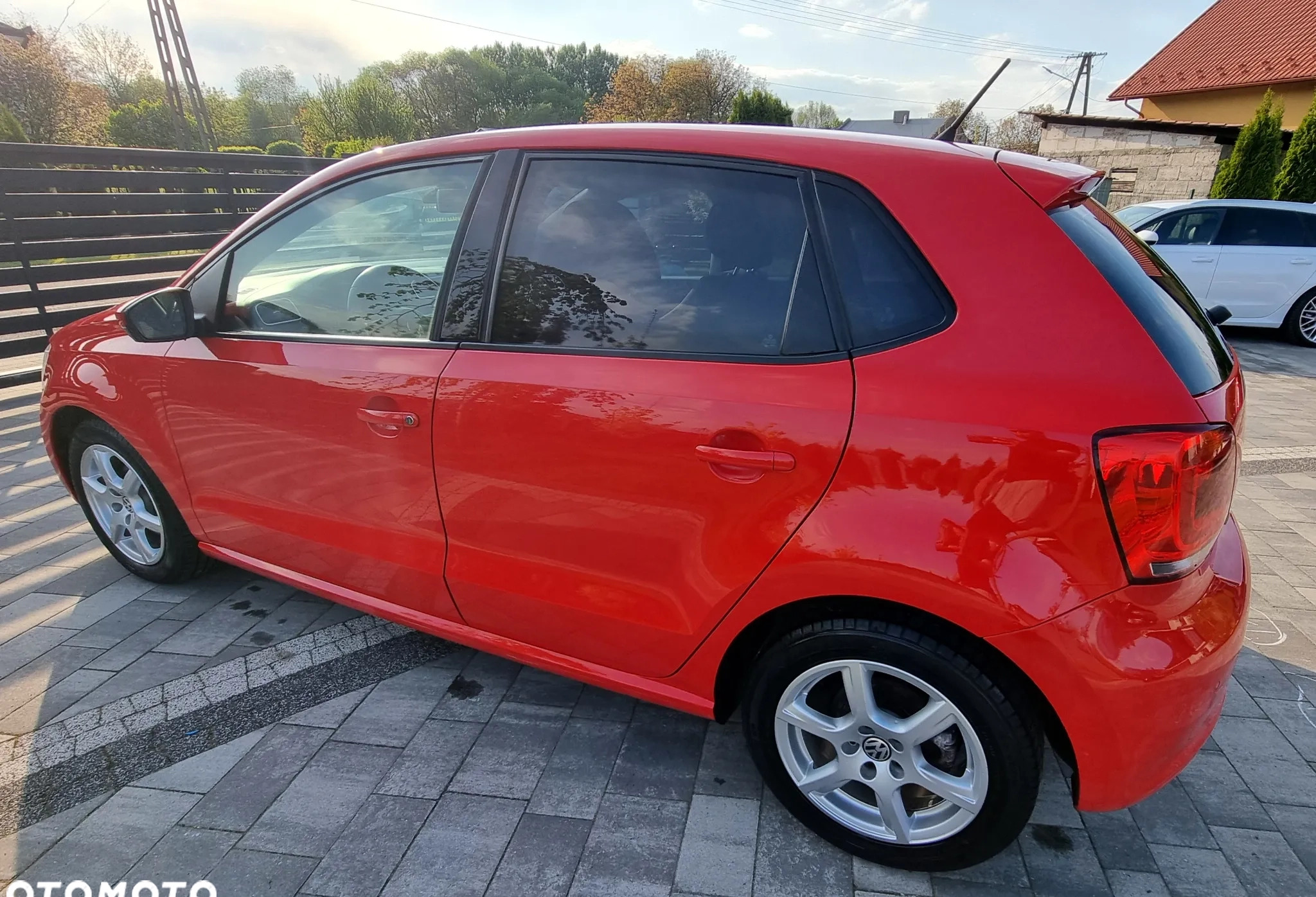 Volkswagen Polo cena 23900 przebieg: 194000, rok produkcji 2009 z Radymno małe 497